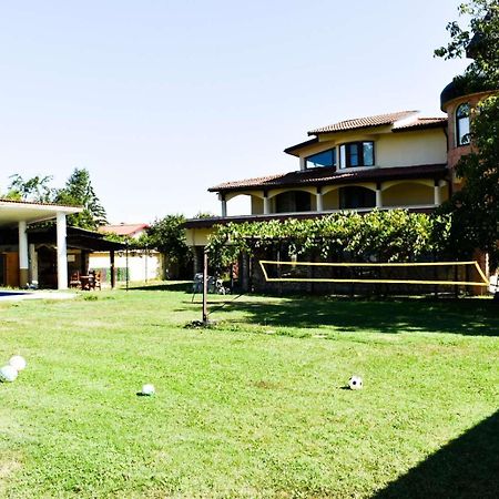 Casafamiglia Villa Prolesha ภายนอก รูปภาพ
