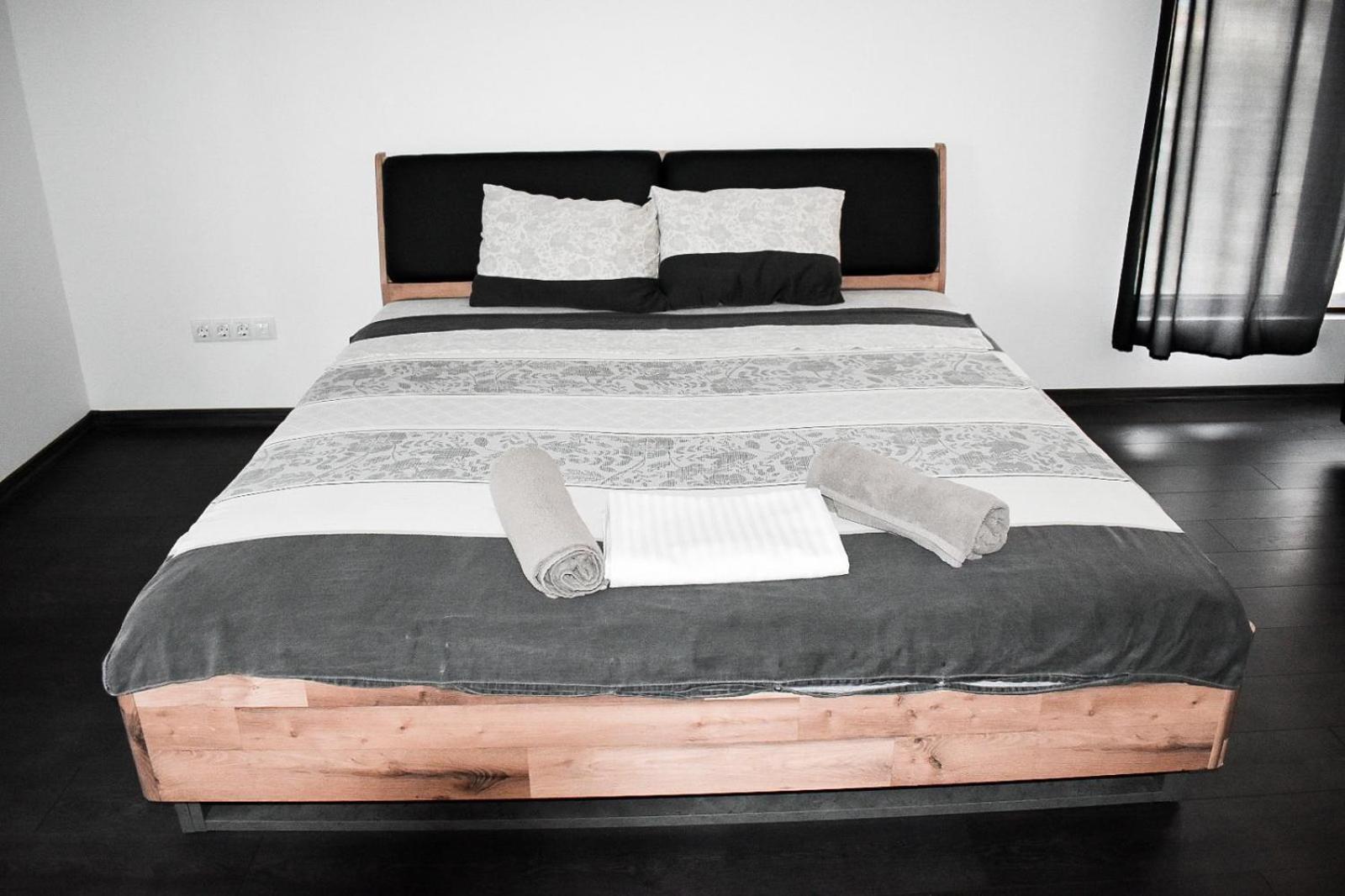 Casafamiglia Villa Prolesha ภายนอก รูปภาพ